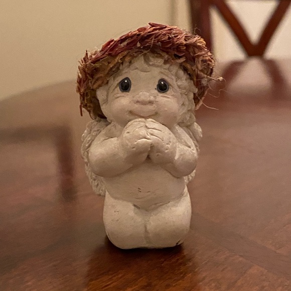 Vintage 1991 Dreamsicle Small Praying Cherub Hand Crafted Collectible - Picture 1 of 7